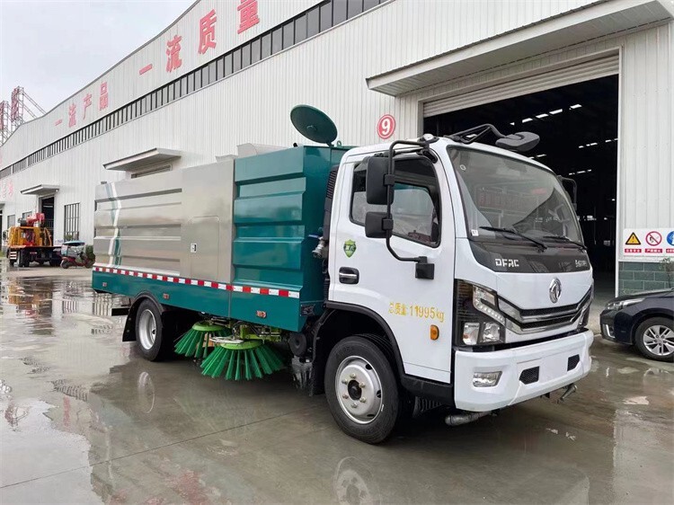 广西钦州智龙珠体育能洗扫车多少钱一辆免费试用满意付款道路冲洗车(图3)