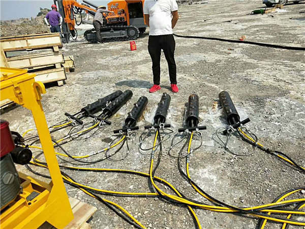 龙珠体育赤峰市硬岩石炮锤打不动静爆液压劈裂棒简单快捷(图3)