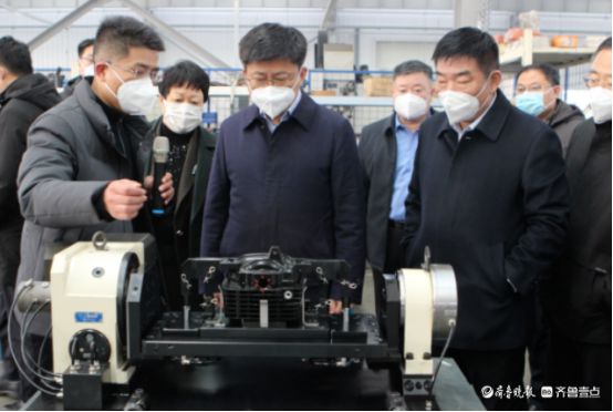 泰安市委常委、副市长姜宁到高龙珠体育新区调研(图2)